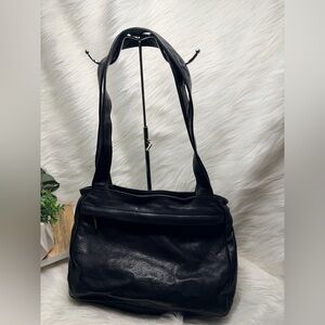 Libaire Black soft leather Shoulder Bag